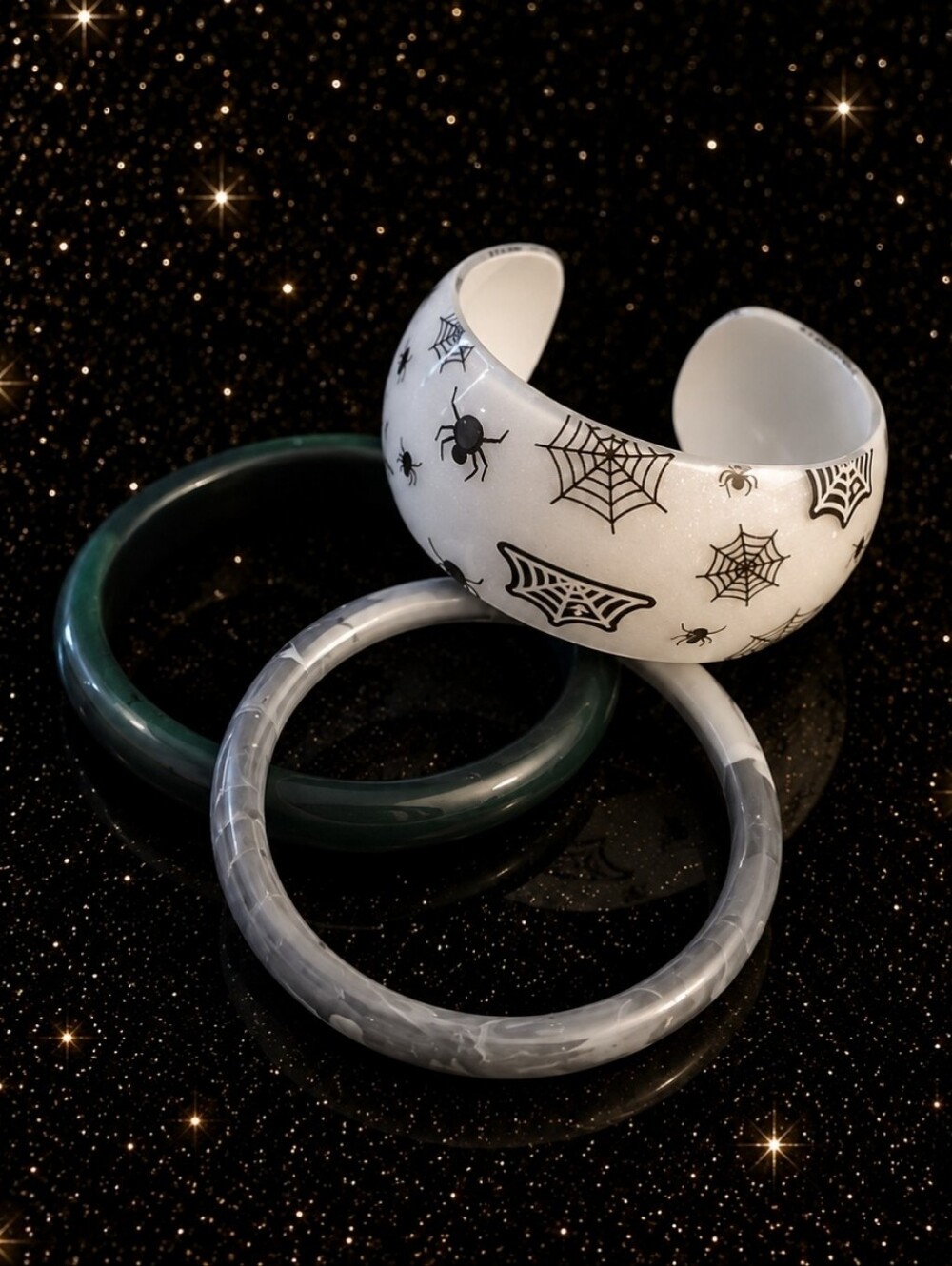 Pinup Spider Web White Resin Cuff Bracelet - Women Jewelry